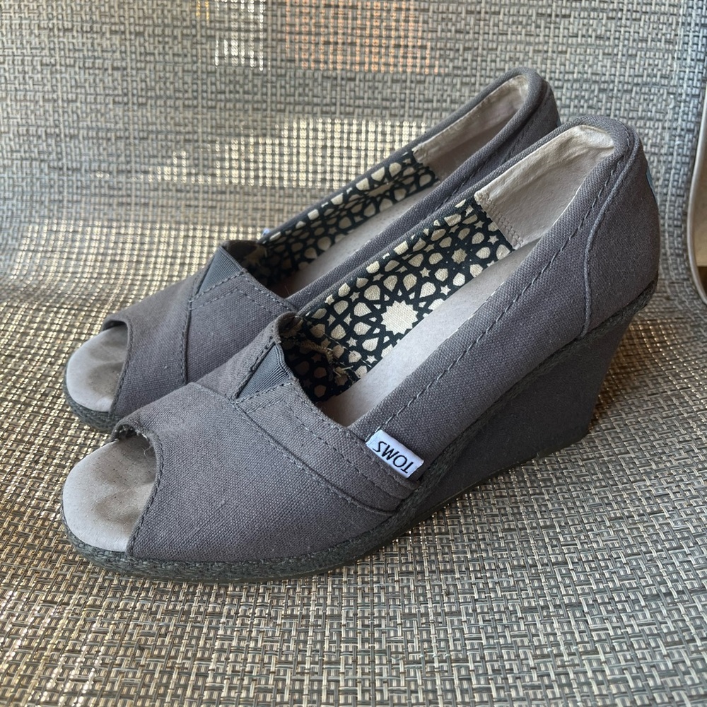 TOMS Women's Charcoal Wedge Shoes